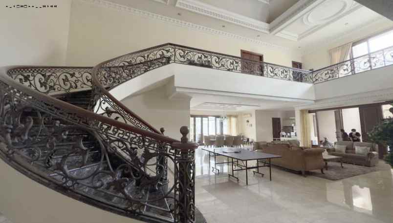 rumah raya dharmahusada permai strategis