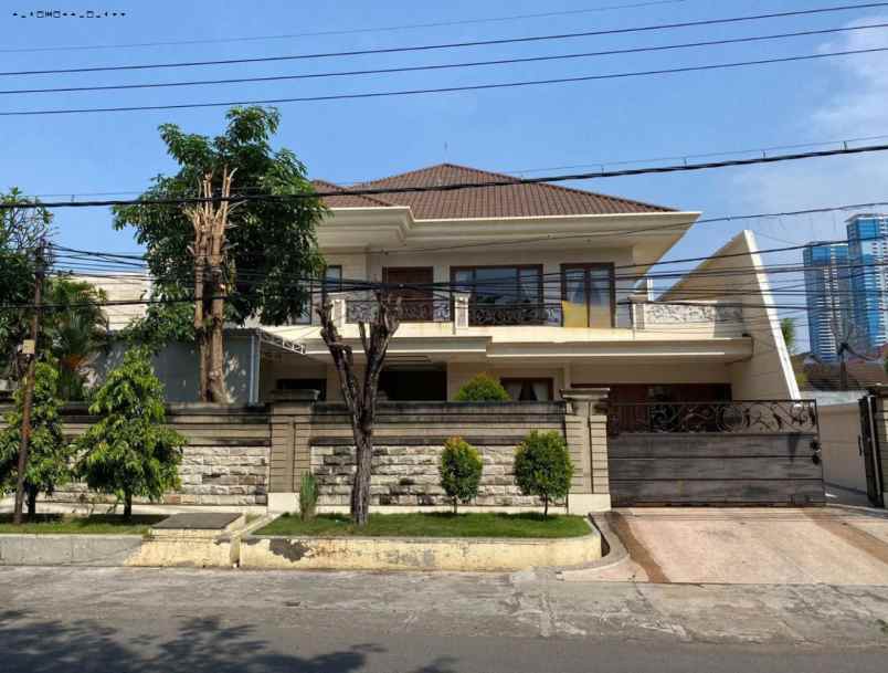 rumah raya dharmahusada permai strategis