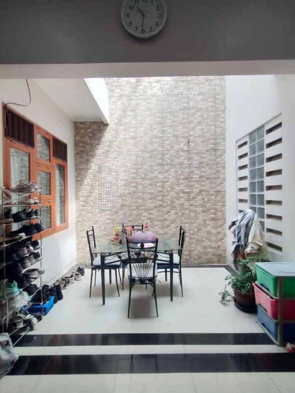 rumah second bintaro komplek jakarta selatan