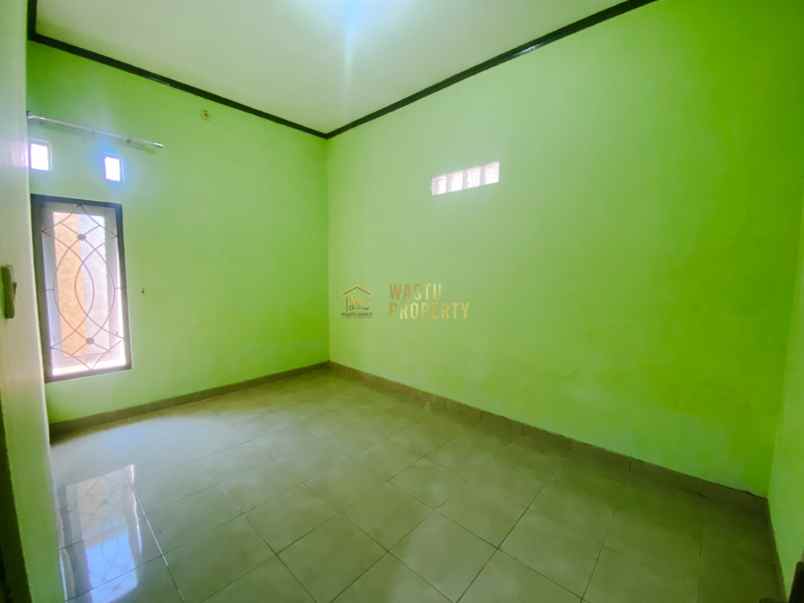 rumah second kondisi bagus lokasi premium di kalasan