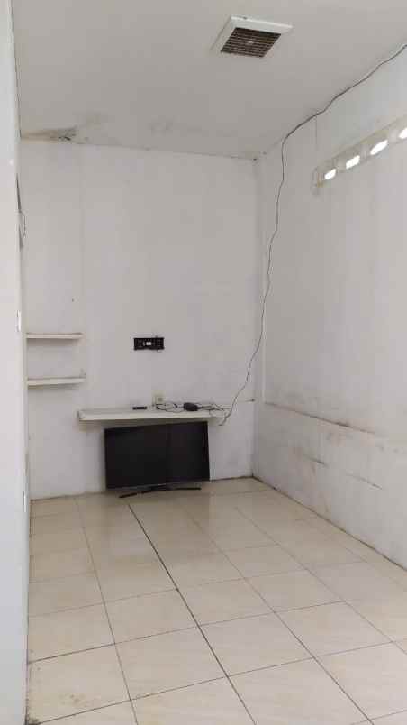 rumah second siap huni harga ekonomis perumnas klipang