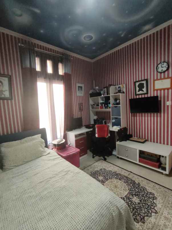 rumah secondary dalam cluster nyaman di jatiwaringin