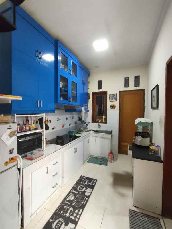 rumah secondary dalam cluster nyaman di jatiwaringin