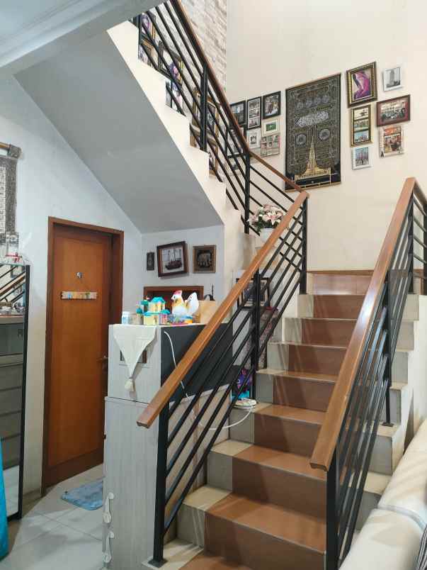 rumah secondary dalam cluster nyaman di jatiwaringin