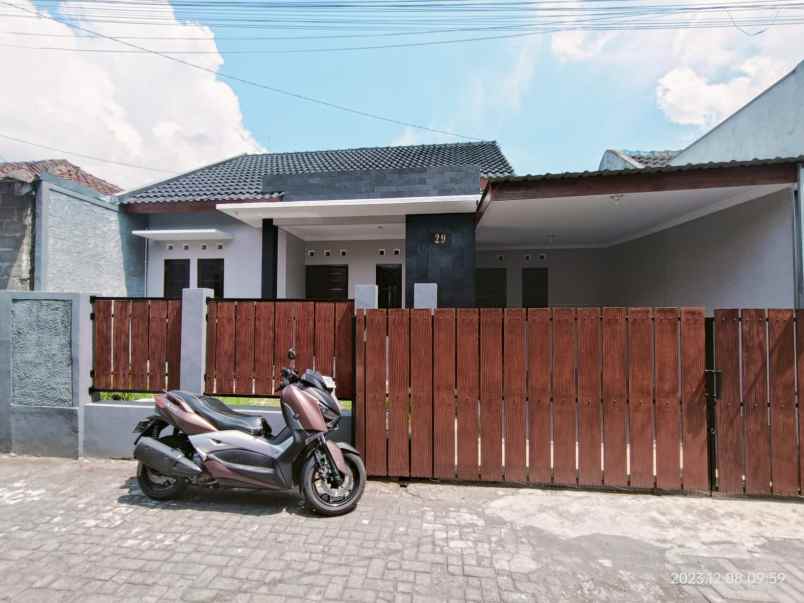 rumah siap huni di purwomartani kalasan