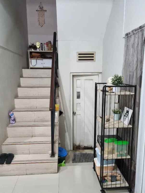 rumah siap huni minimalis tingkat di bekasi timur