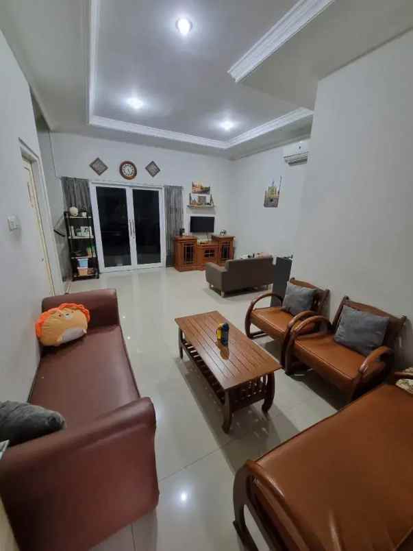 rumah siap huni minimalis tingkat di bekasi timur