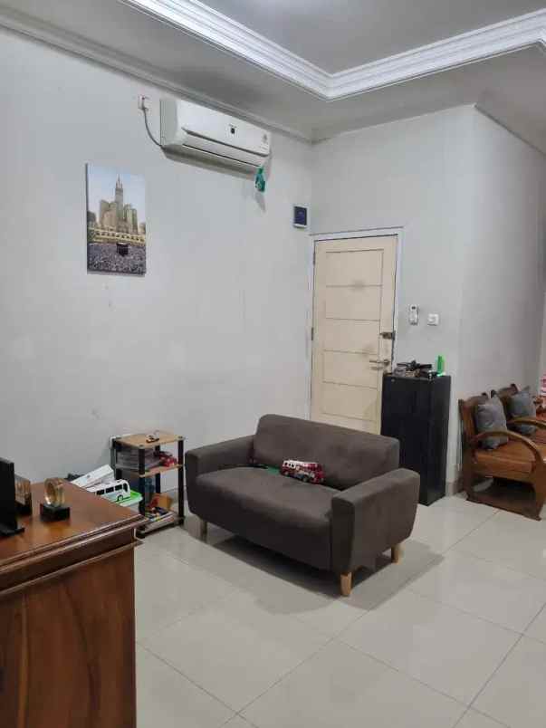 rumah siap huni minimalis tingkat di bekasi timur