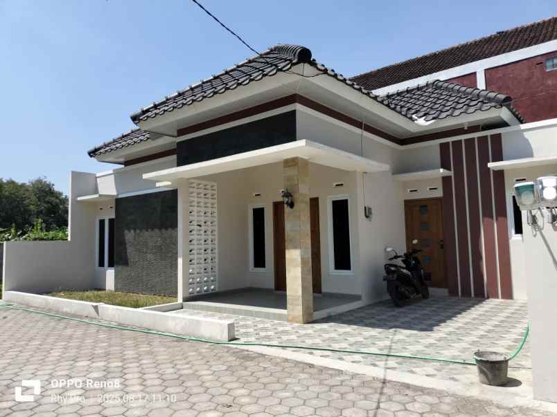 rumah siap huni timur pasar jangkang sleman