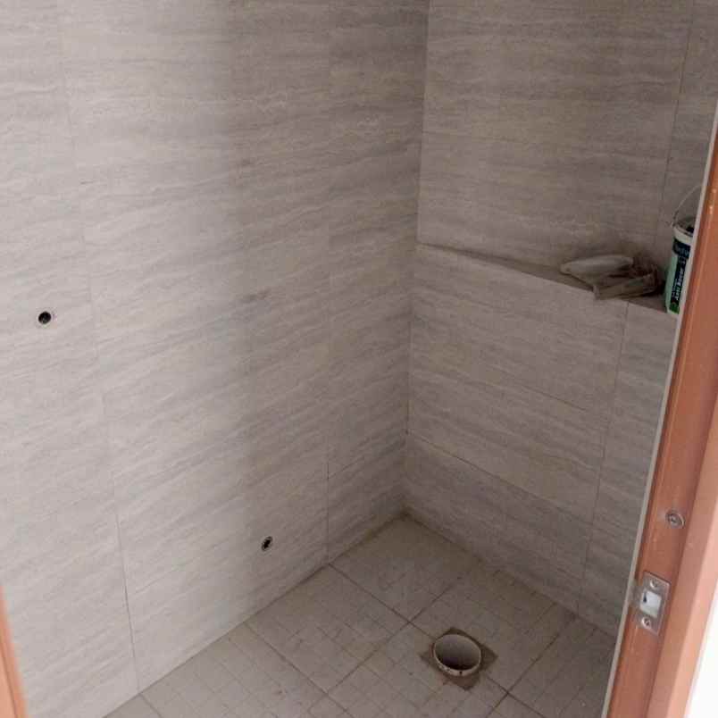 rumah tambak medayu xi utama dekat merr upn tol