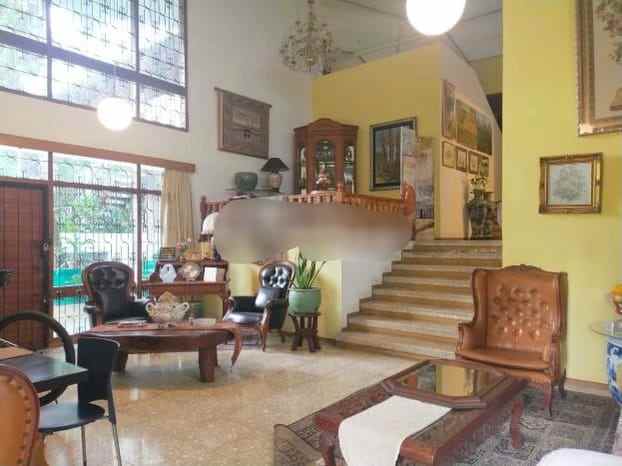 rumah terawat di lembah sukaresmi bandung utara