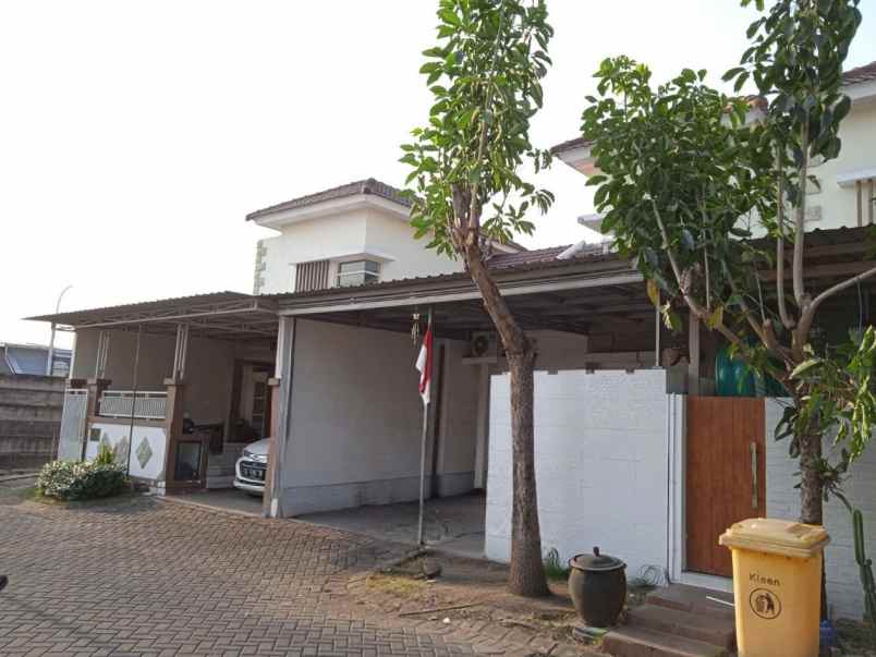 rumah valencia icon puri surya jaya