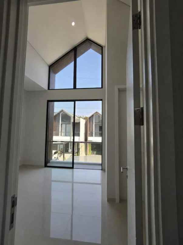 sewa rumah brand new di kebayoran bintaro siap masuk