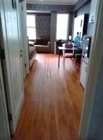 silkwood residence studio ff 1otwyoppy yonathan706