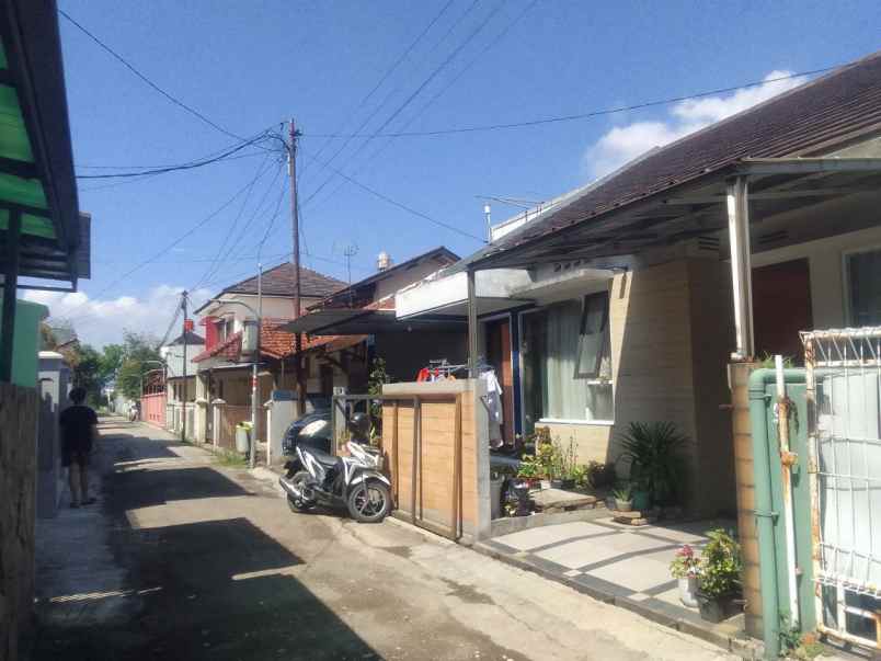 strategis dijual rumah siap huni di buah batu bandung