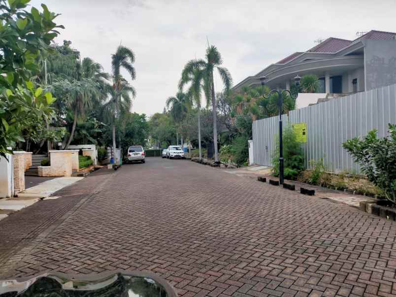 tanah bukit gading villa