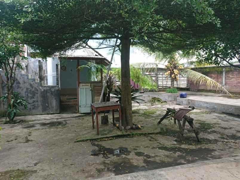 tanah dan resto poros turen malang