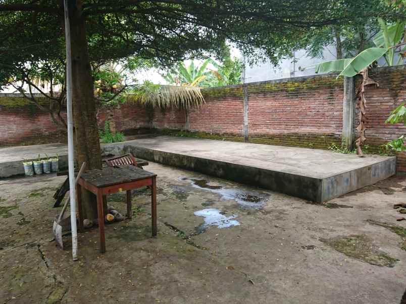 tanah dan resto poros turen malang