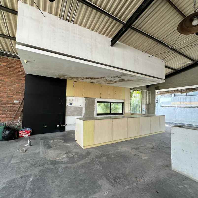 tempat usaha jl ry rungkut industri kidul surabaya