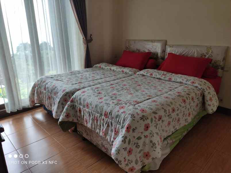 villa alamat jalan cisarua kam