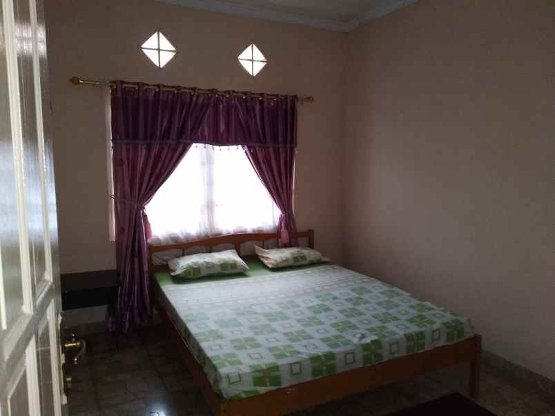 villa alamat jalan cisarua km 80