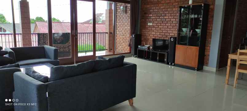 villa alamat jalan cisarua km 80