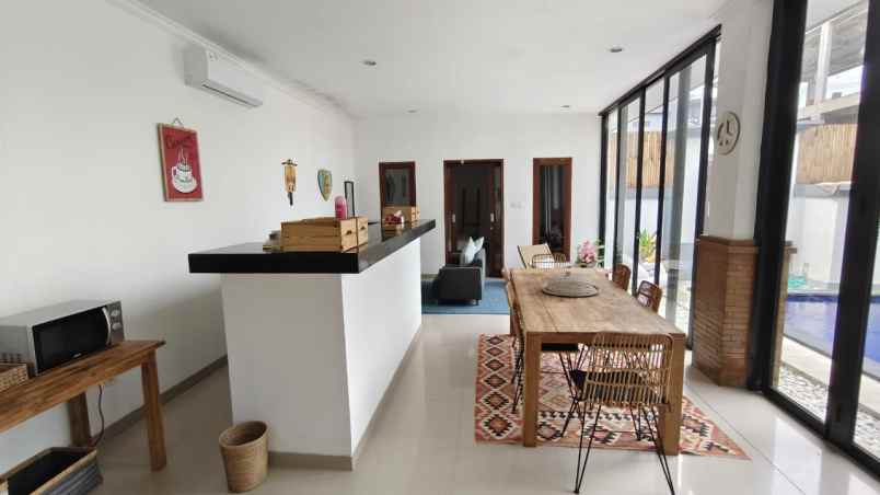 villa istimewa view pedesaan disewakan