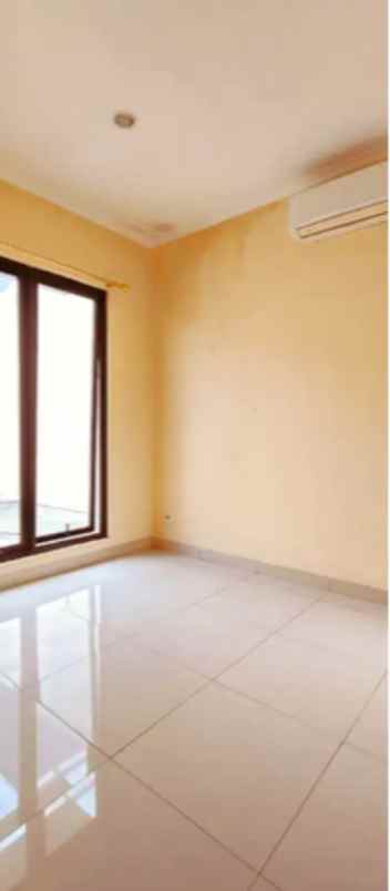 cluster arana 2 lt uf dewi