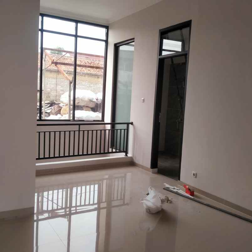 cluster mewah 2 5 lt design modern viu kota cimahi