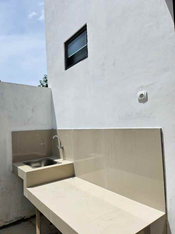dijual 1 lantai di pusat pamulang tangerang selatan