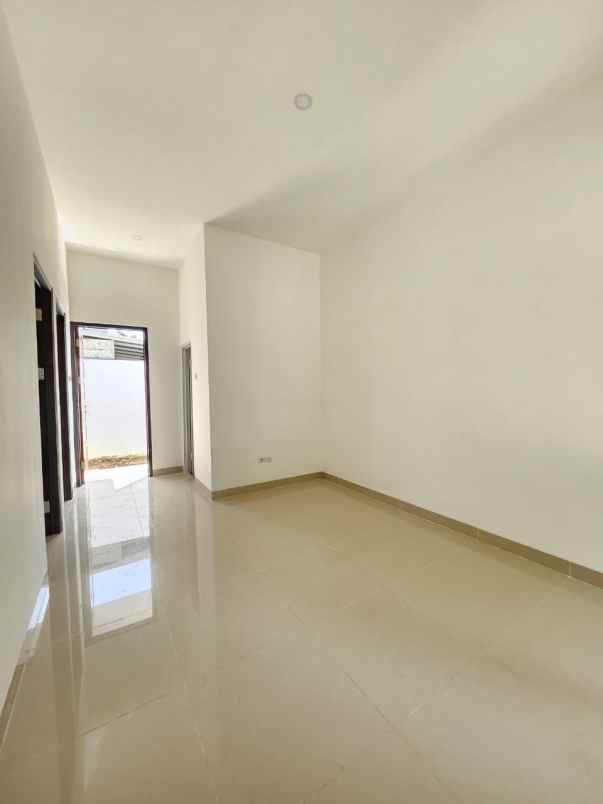 dijual 1 lantai di pusat pamulang tangerang selatan