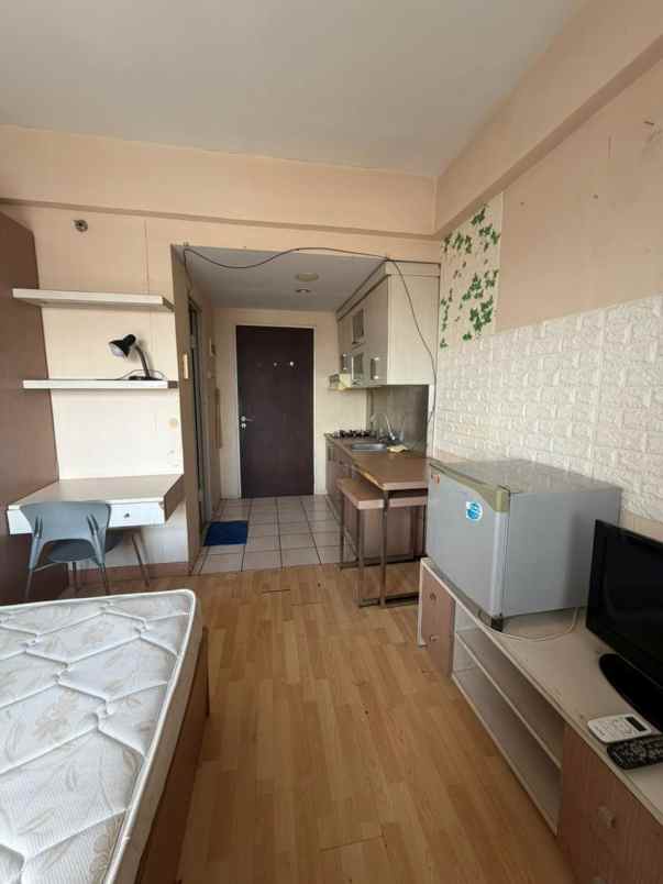 dijual apartemen raya tenggilis