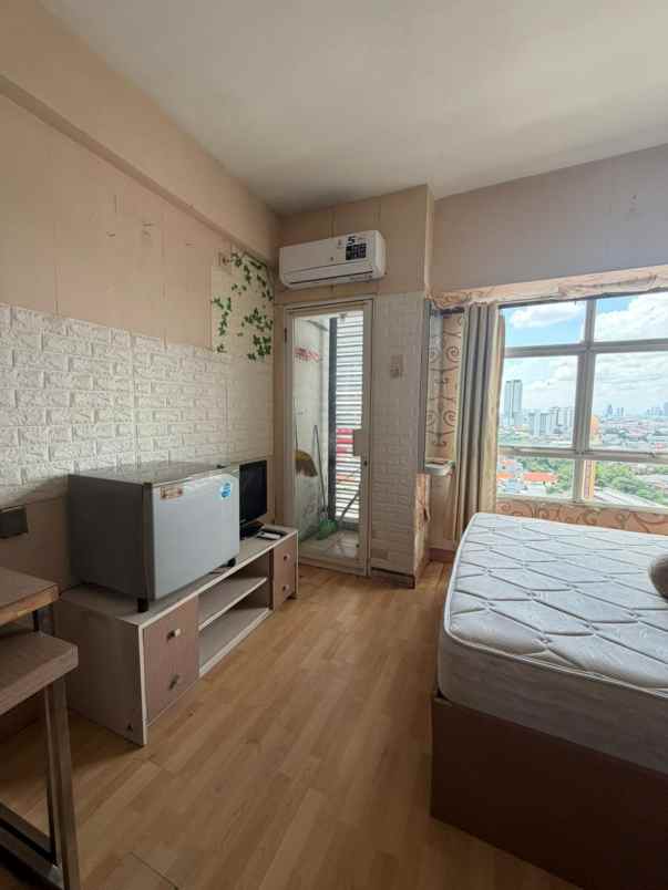 dijual apartemen raya tenggilis