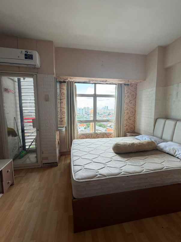 dijual apartemen raya tenggilis