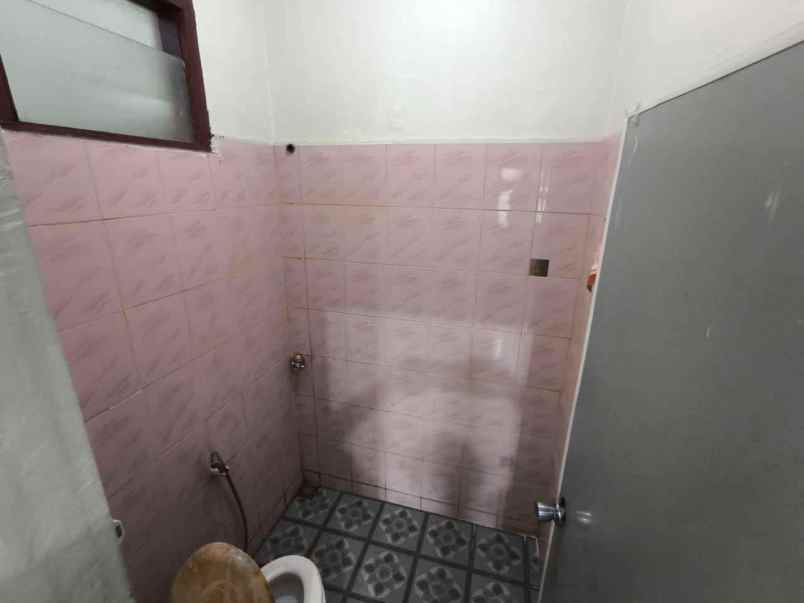 dijual cepat rumah 2 lantai perum damai langgeng