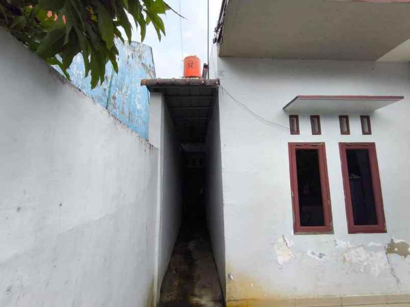dijual cepat rumah 2 lantai perum damai langgeng