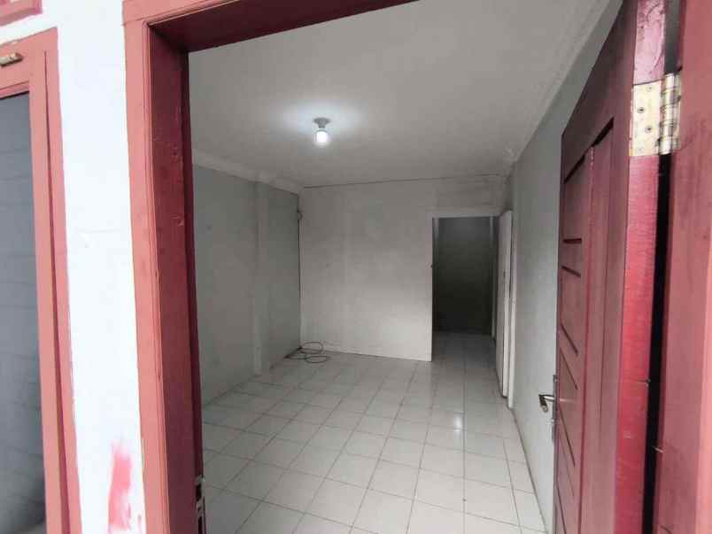 dijual cepat rumah 2 lantai perum damai langgeng