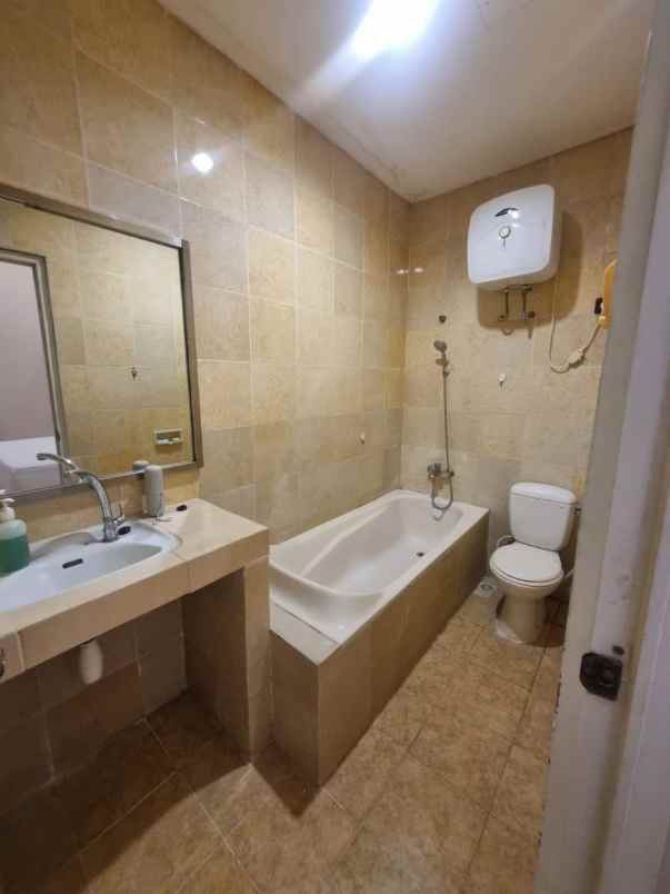 dijual furnish rumah puri asri pakuwon city
