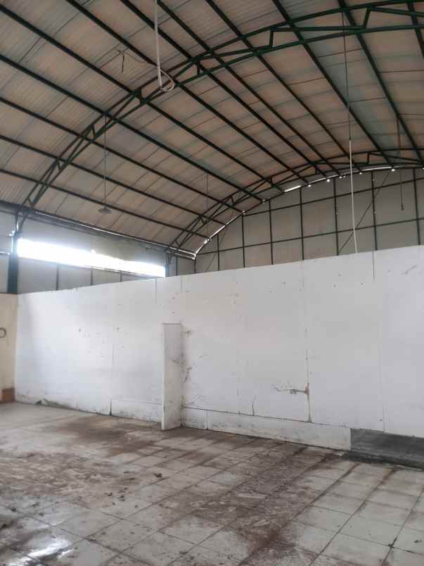 dijual gudang di kedungmundu semarang