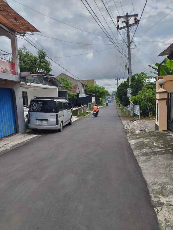 dijual kost besi sukoharjo kec ngaglik