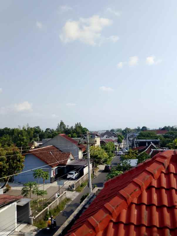 dijual kost besi sukoharjo kec ngaglik