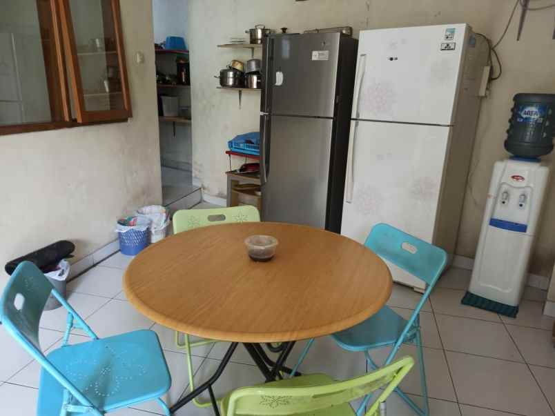 dijual kost cigadung raya barat
