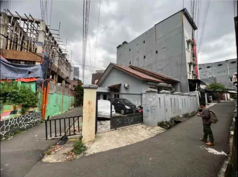 dijual kost jln kebon kacang