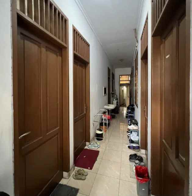 dijual kost jln kebon kacang