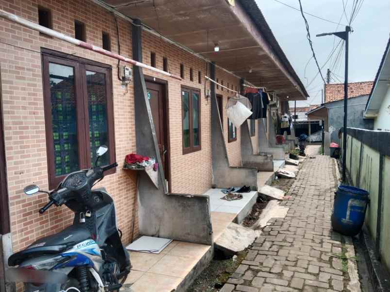 dijual kost lengkong wetan serpong utara