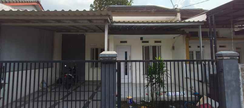 dijual murah rumah cluster di mampang pancoran mas