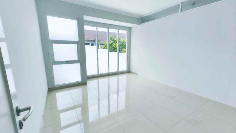 dijual ruko gudang kantor holis regency