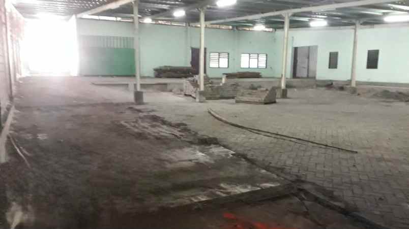 dijual ruko gudang kantor jalan ngelom megare