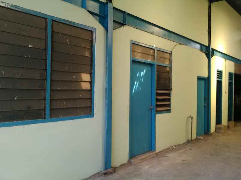 dijual ruko gudang kantor jalan ngelom megare