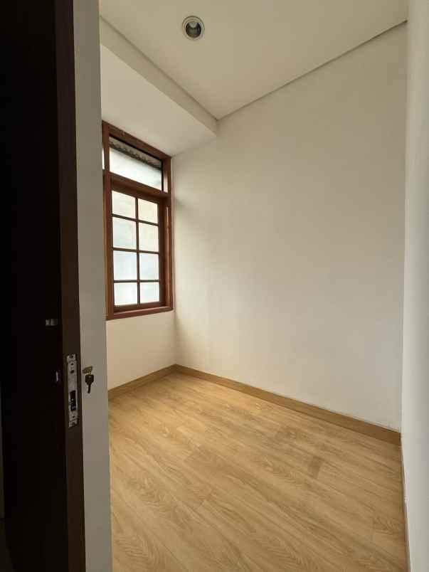 dijual ruko gudang kantor jl balong gede dewi